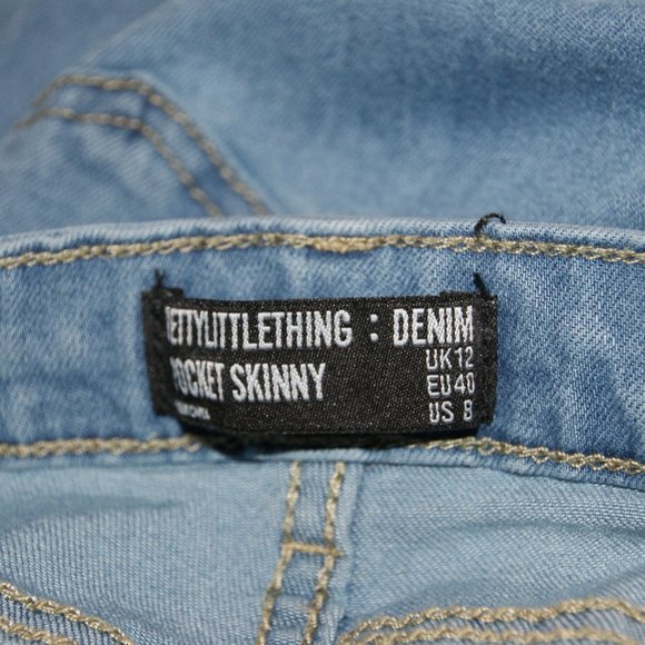 085 PRETTYLITTLETHING High Waisted Front Split Hem Skinny Jeans sz 8 - Picture 8 of 10